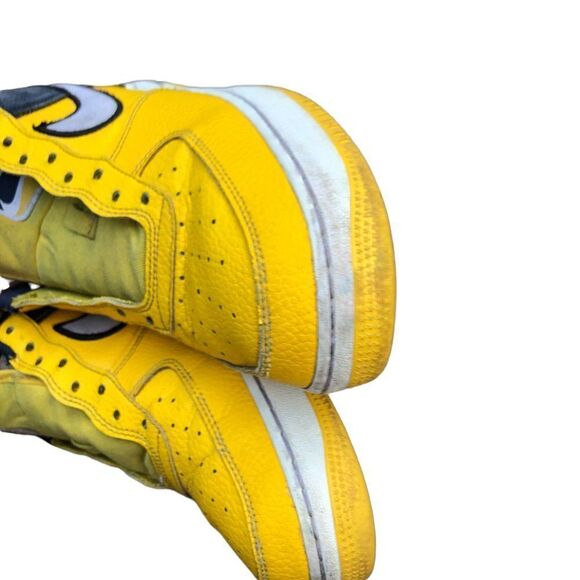 RARE 2018 Nike Air Force 1 Low '07 LV8 1 Amarillo Size 9 - Picture 16 of 16